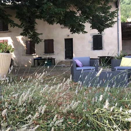 Dans Maison Privée